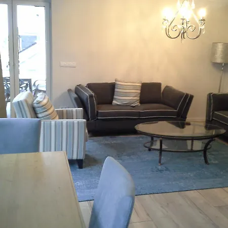 Aparthotel Fhs 4*