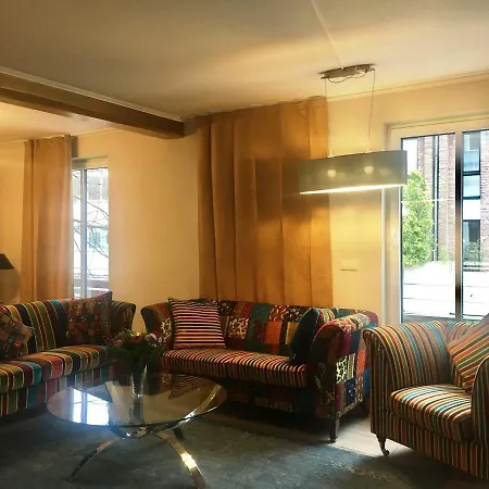 Aparthotel Fhs