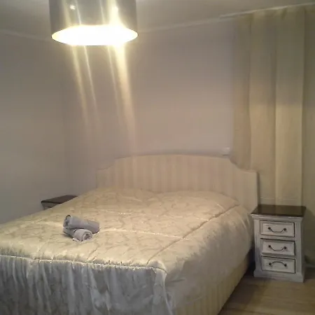 Fhs Aparthotel