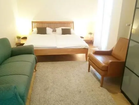 Aparthotel Fhs 4*