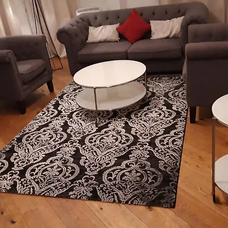 Fhs Aparthotel 4*